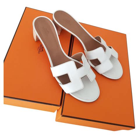 hermes oran or oasis|Hermes oasis sandals white.